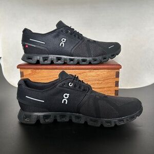 On Cloud 5 Triple Black Sneakers 59.98986, Size 13M